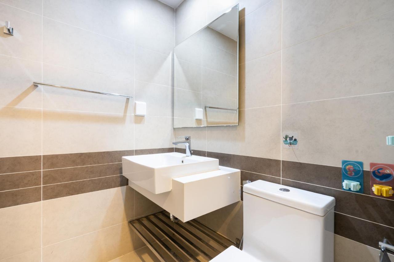 River Inn Apartment With Pool & Gym Хошимин Екстериор снимка